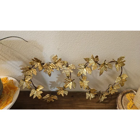 Vintage Brass Heart Wall Décor – Leaf Wreath Pair - Picture 2 of 3